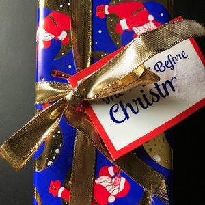 FREE w/ purchase LUSH Christmas bundle